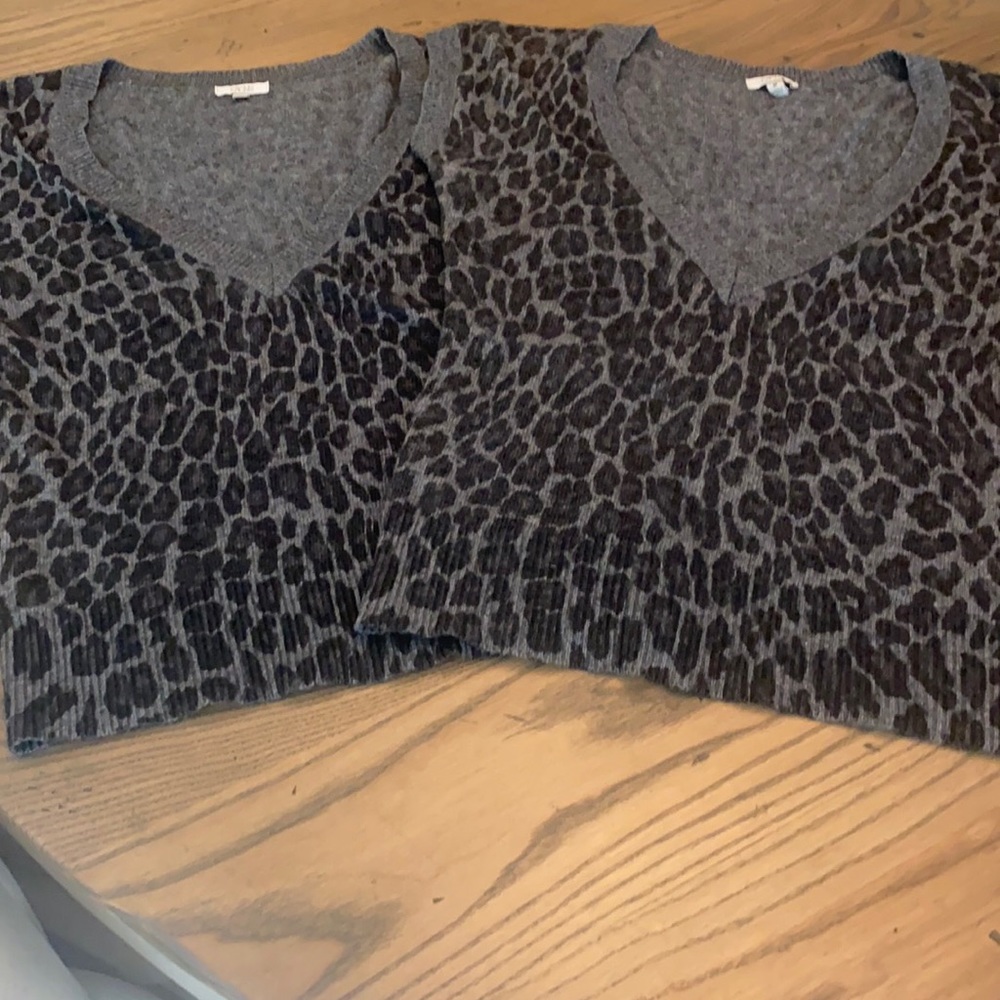 Cache lightweight deep v-neck animal print sweater, size Medium.